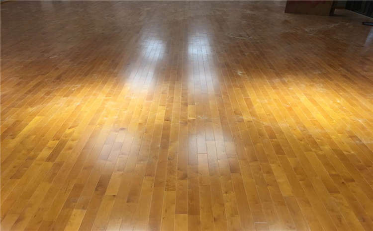 國(guó)內(nèi)籃球場(chǎng)地板價(jià)格