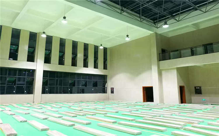 福建楓樺木體育場地板代理商