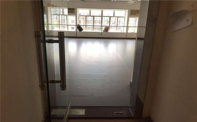 橡膠木運動籃球地板報價