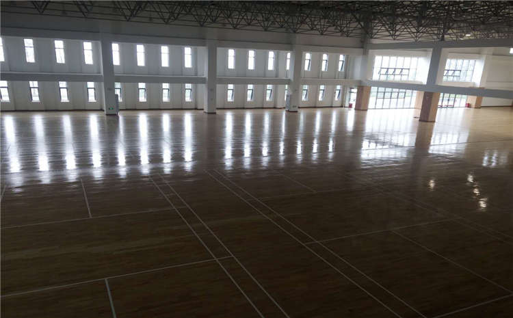 室內(nèi)體育木地板厚度