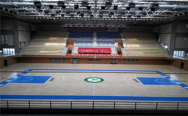 松木籃球運(yùn)動(dòng)地板怎么翻新？