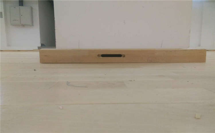 內(nèi)蒙古楓樺木體育場地板怎么安裝