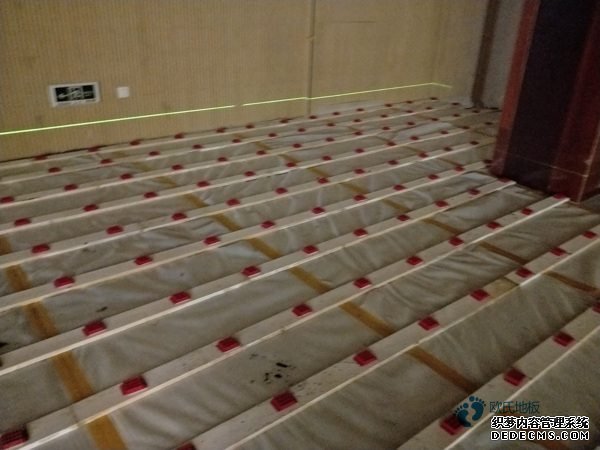 訓(xùn)練館籃球館地板翻新